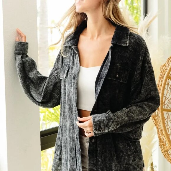 ✨NWT BiBi‎ Vintage Washed Wrinkle Gauze Shacket - Picture 13 of 16